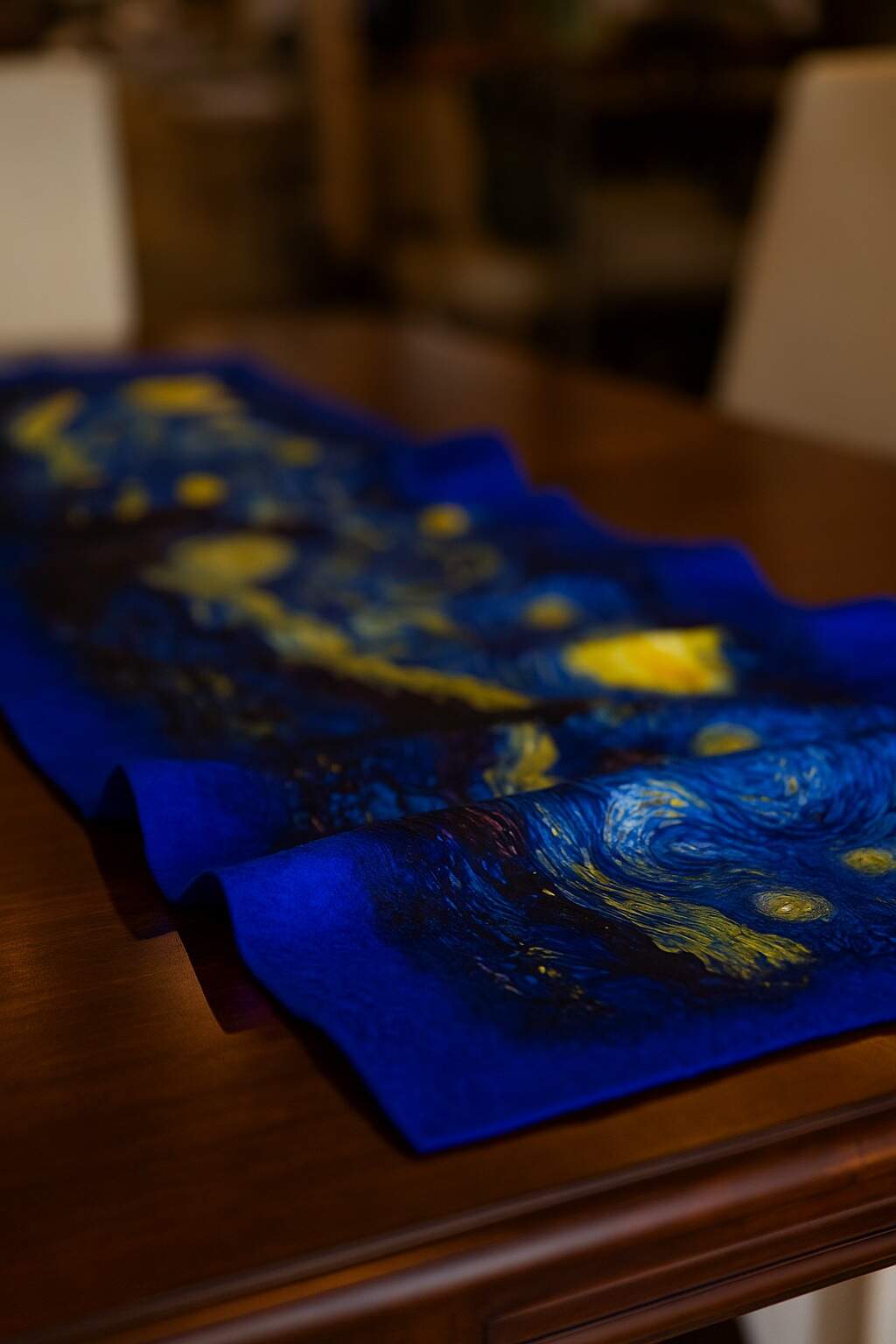 Uzan Serisi Starry Night (Vincent Van Gogh) İpek & Keçe Şal / Runner Saks